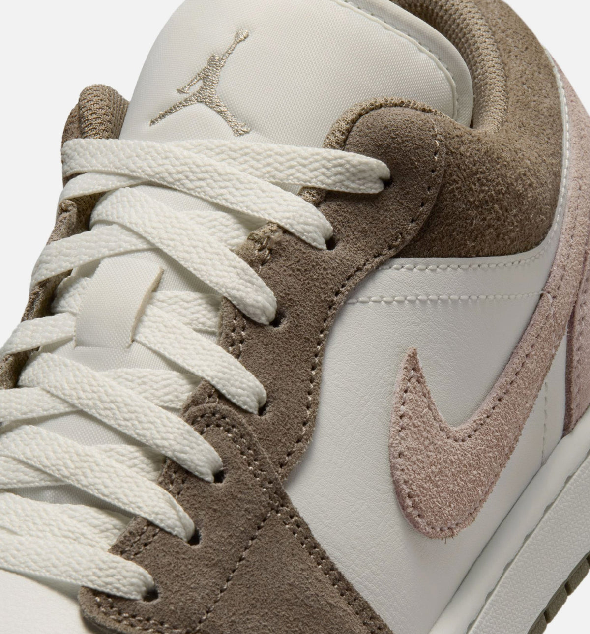 Air Jordan 1 Low Men's Lifestyle Shoe